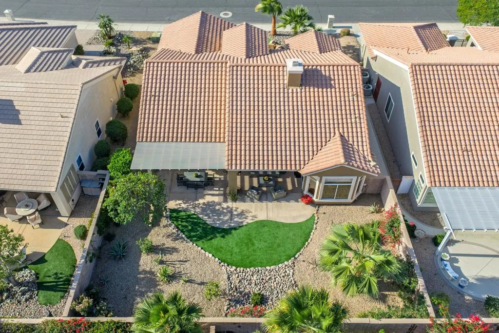 36598 Fan Palm Way, Palm Desert, California 92211 home-pic-3