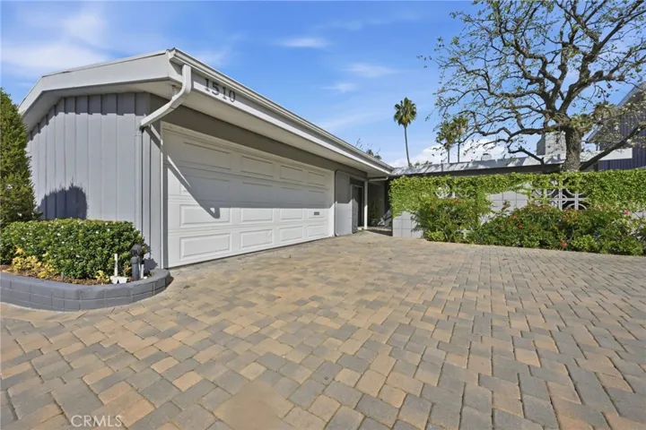Welcome to 1510 Westcliff Dr.