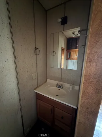 Half bath in front bedroom