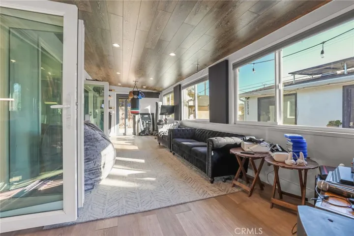 Family Room (Bonus Room)