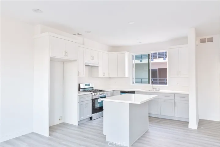 14622 Vanowen, Van Nuys, California 91405