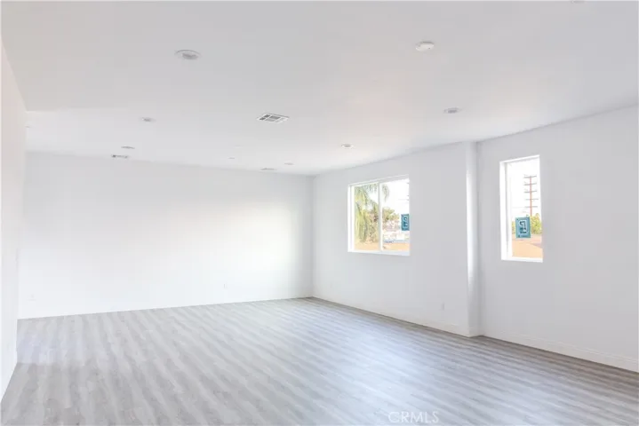 14614 Vanowen, Van Nuys, California 91405