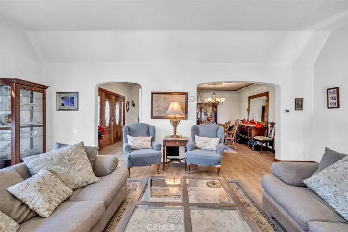 1200 S Santa Anita, Arcadia, California 91006