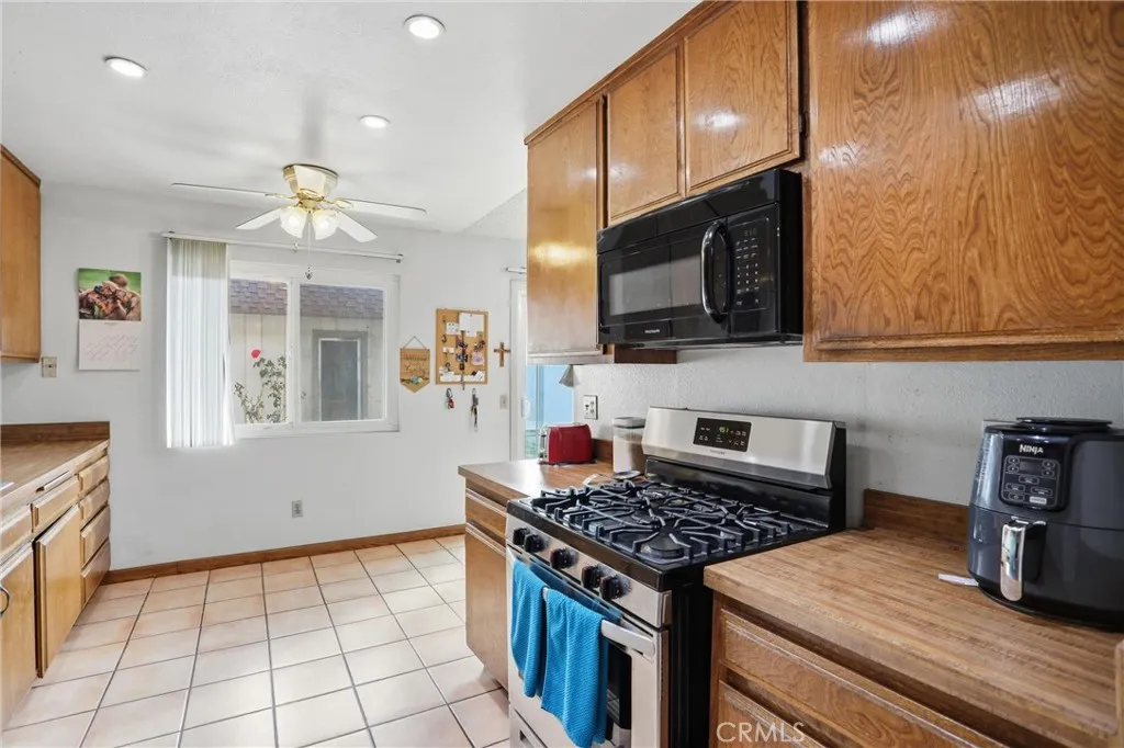 1252 N Citrus 2, Covina, California 91722 home-pic-11