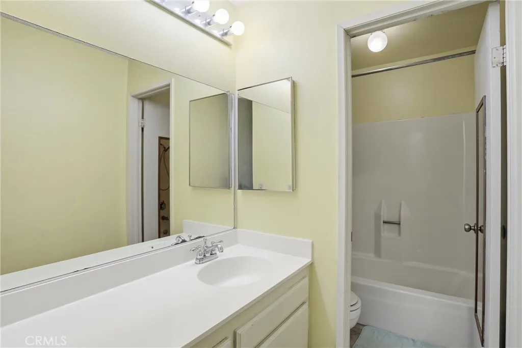 1252 N Citrus 2, Covina, California 91722 home-pic-22