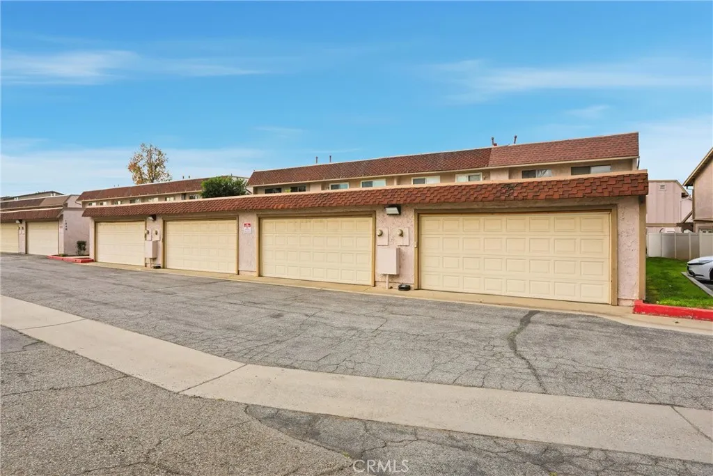 1252 N Citrus 2, Covina, California 91722 home-pic-29