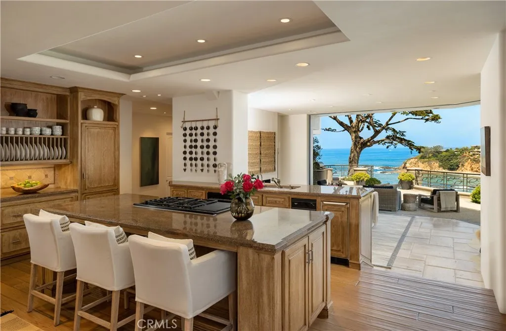 199 Emerald Bay, Laguna Beach, California 92651 home-pic-5