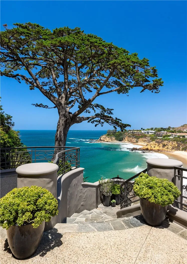 199 Emerald Bay, Laguna Beach, California 92651 home-pic-11