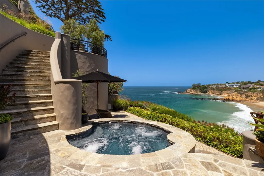 199 Emerald Bay, Laguna Beach, California 92651 home-pic-10