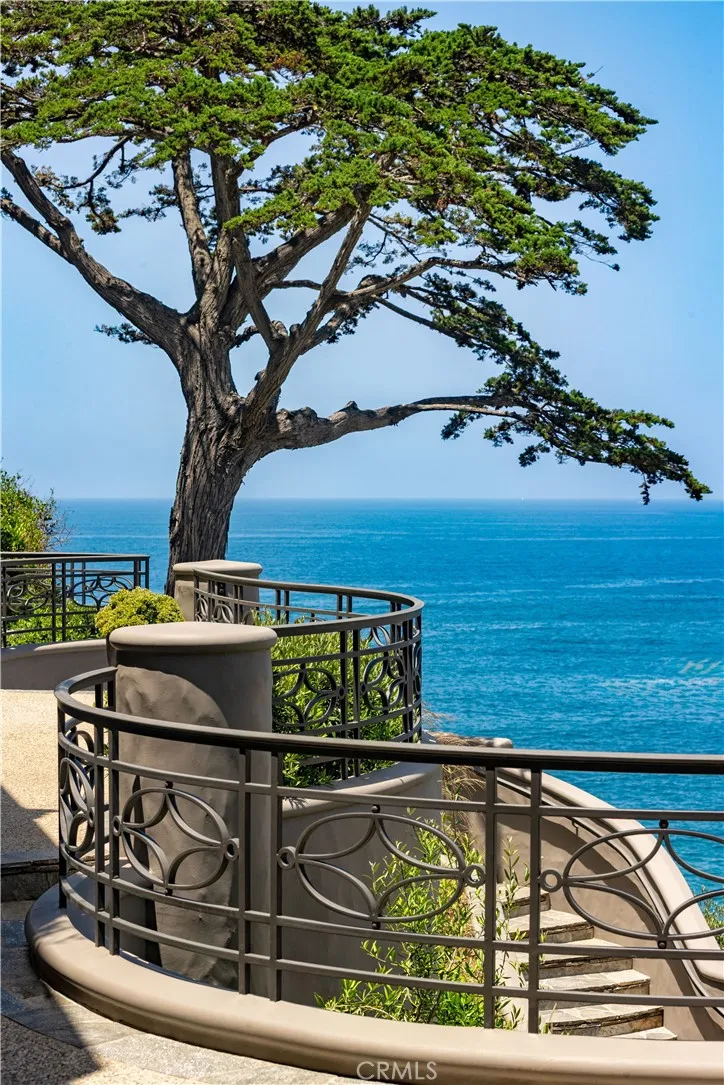 199 Emerald Bay, Laguna Beach, California 92651 home-pic-22