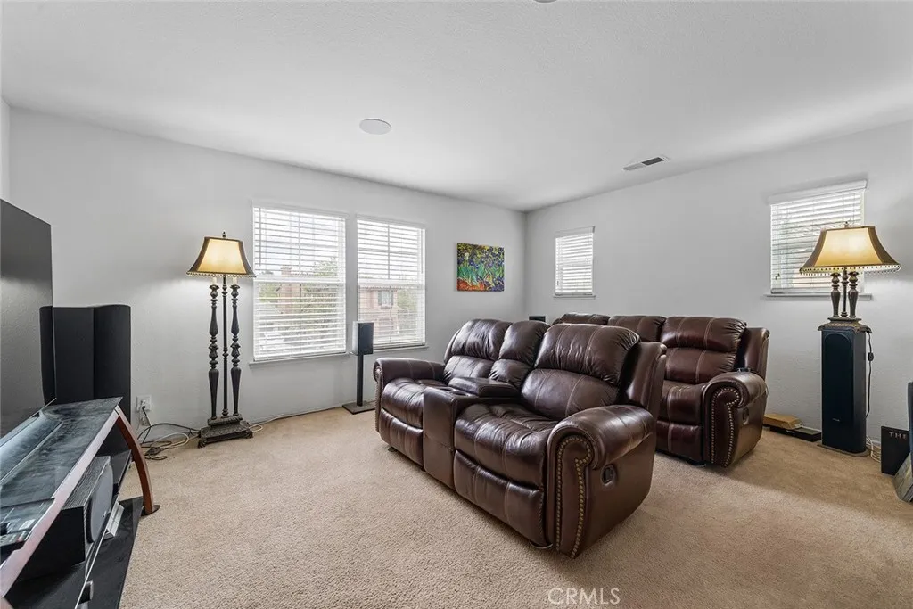 32768 Westport Way, Winchester, California 92596 home-pic-22