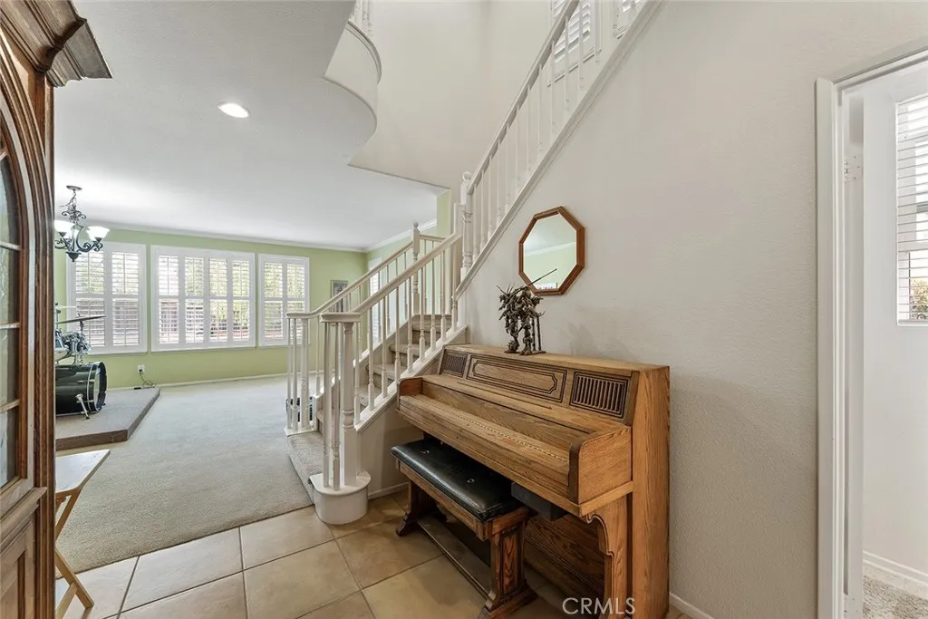 32768 Westport Way, Winchester, California 92596 home-pic-2