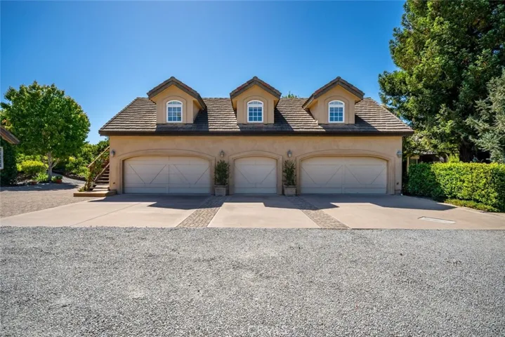 Main House 5-Car Garage