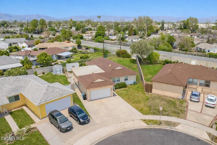 20645 Runnymede ST, Winnetka