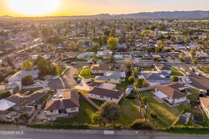 20645 Runnymede ST, Winnetka