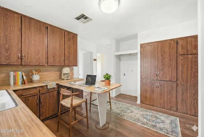 20645 Runnymede ST, Winnetka