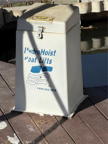 Hydro Lift for boat dock