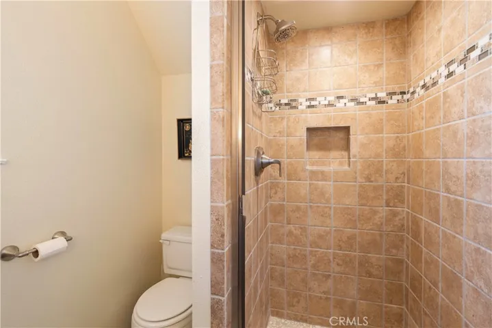 Guest Bathroom upstairs