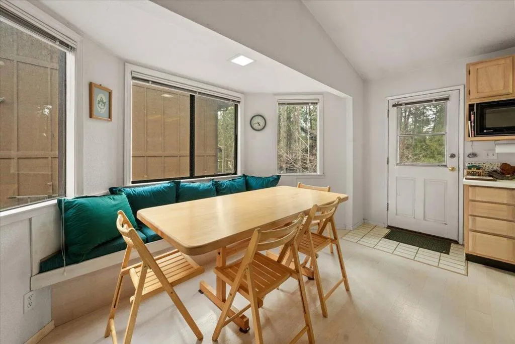 148 Crystal Lake Road, Big Bear, California 92315 home-pic-9