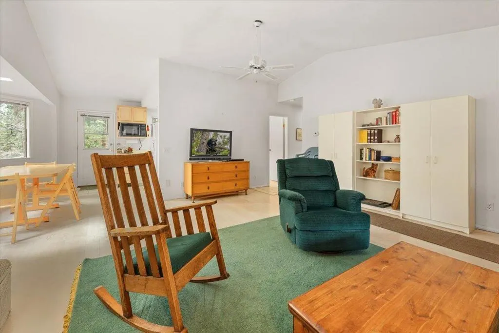 148 Crystal Lake Road, Big Bear, California 92315 home-pic-8