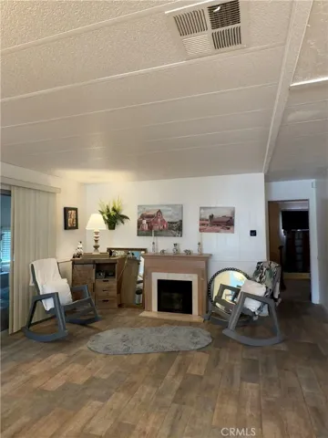 1025 S Lyon, Hemet, California 92543