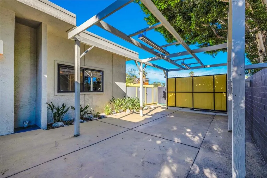 130 W Racquet Club Road 511, Palm Springs, California 92262 home-pic-40
