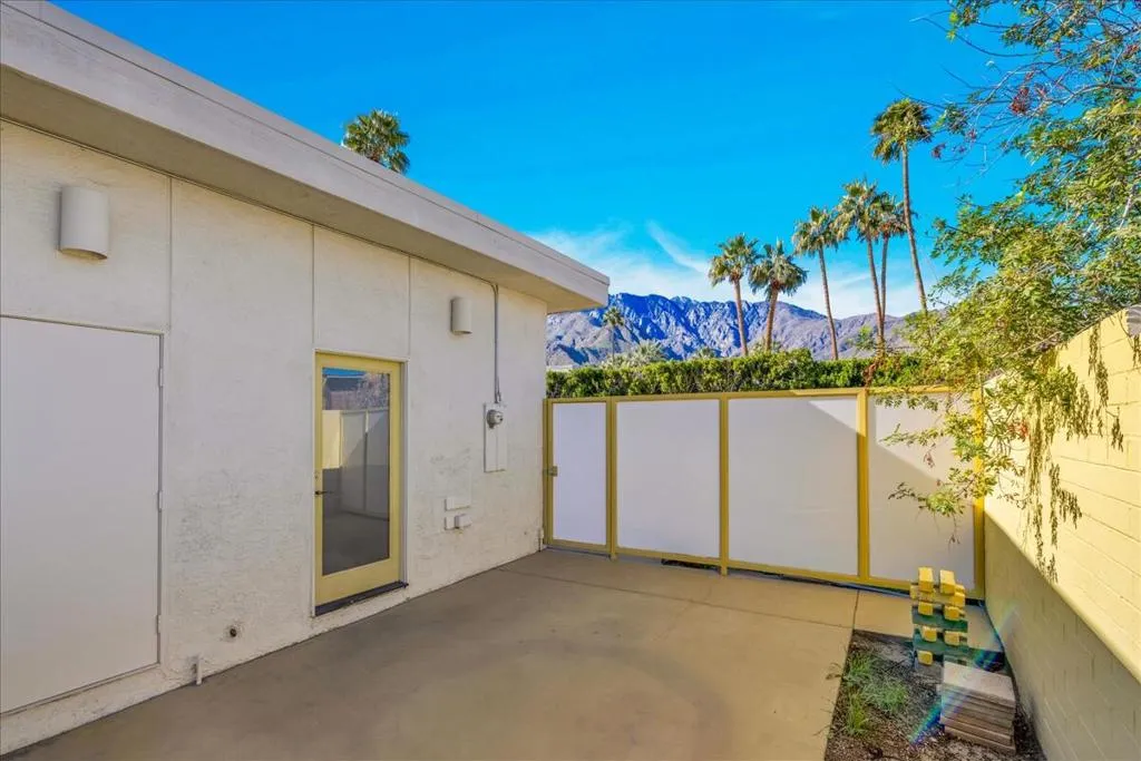 130 W Racquet Club Road 511, Palm Springs, California 92262 home-pic-44