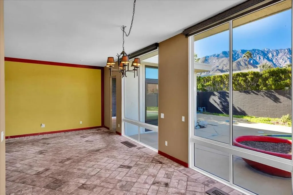 130 W Racquet Club Road 511, Palm Springs, California 92262 home-pic-2