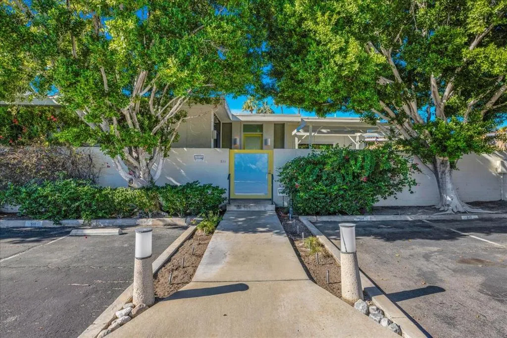 130 W Racquet Club Road 511, Palm Springs, California 92262 home-pic-14