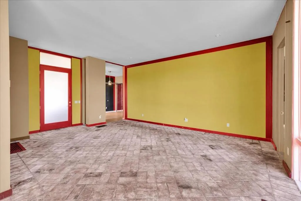 130 W Racquet Club Road 511, Palm Springs, California 92262 home-pic-13