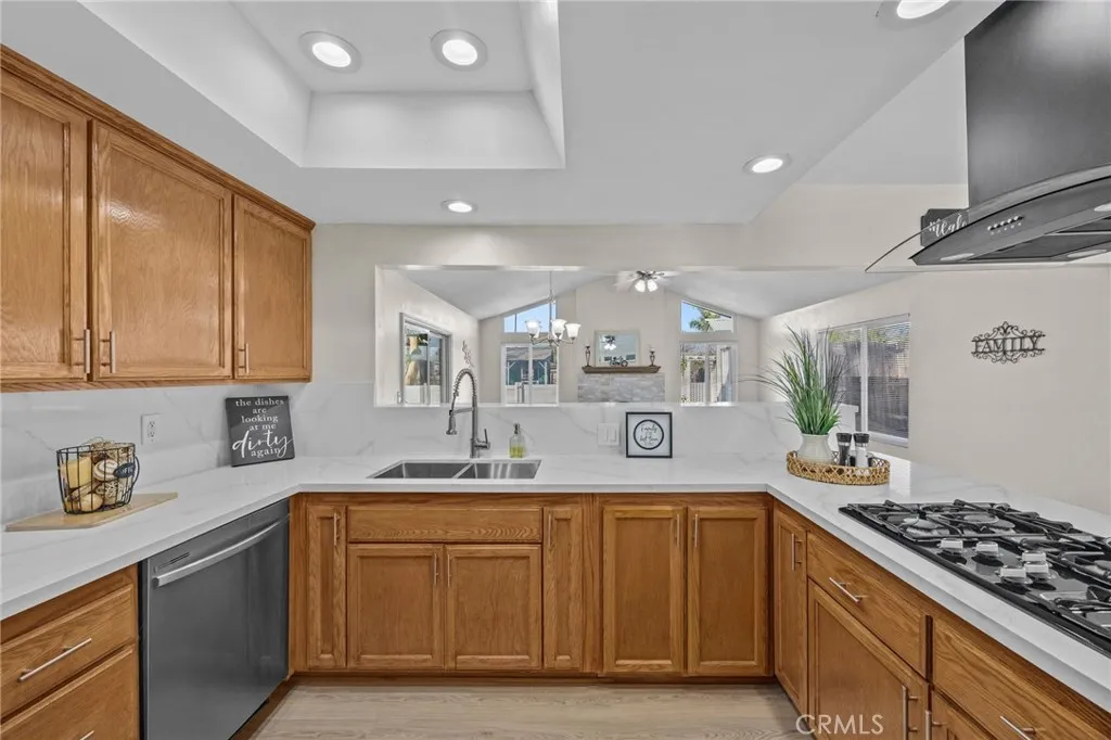 871 Hillside Lane, Norco, California 92860 home-pic-9