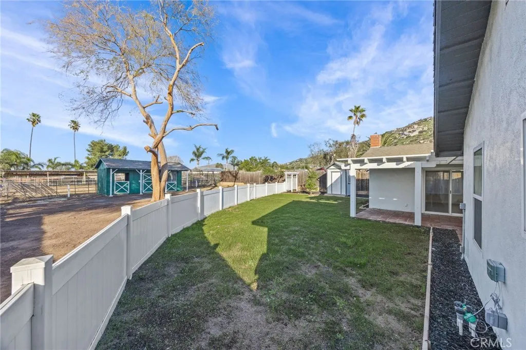 871 Hillside Lane, Norco, California 92860 home-pic-30