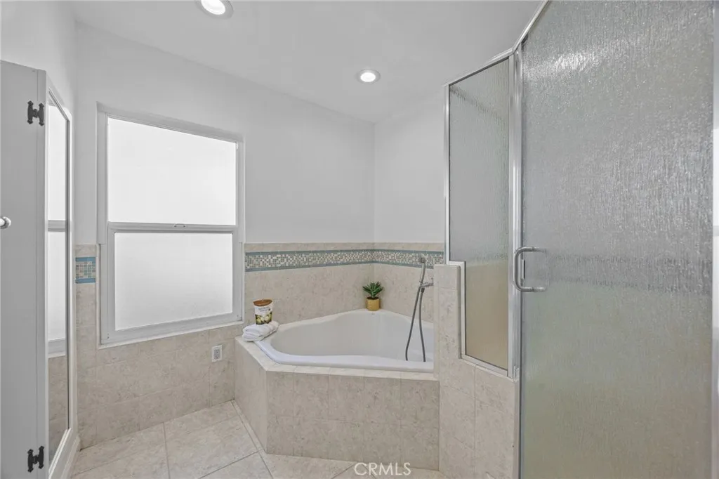 871 Hillside Lane, Norco, California 92860 home-pic-25
