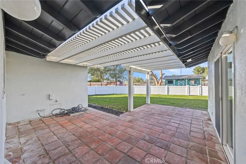 871 Hillside Lane, Norco, California 92860 home-pic-28