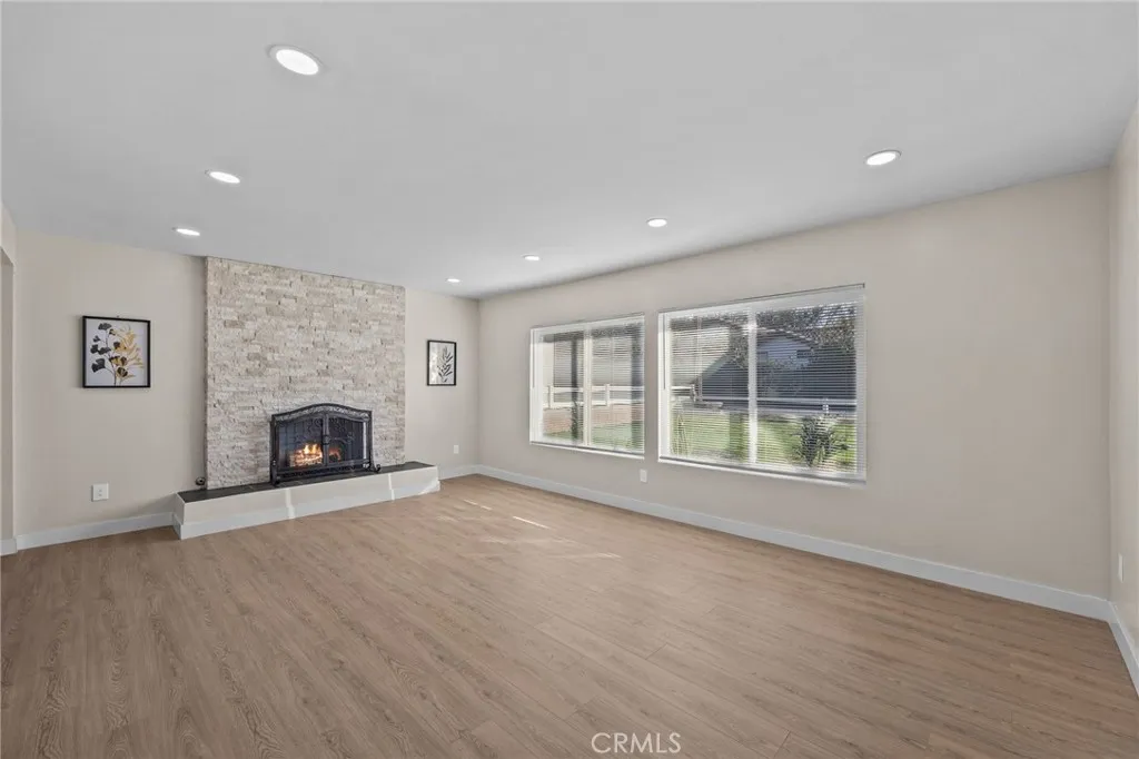 871 Hillside Lane, Norco, California 92860 home-pic-4