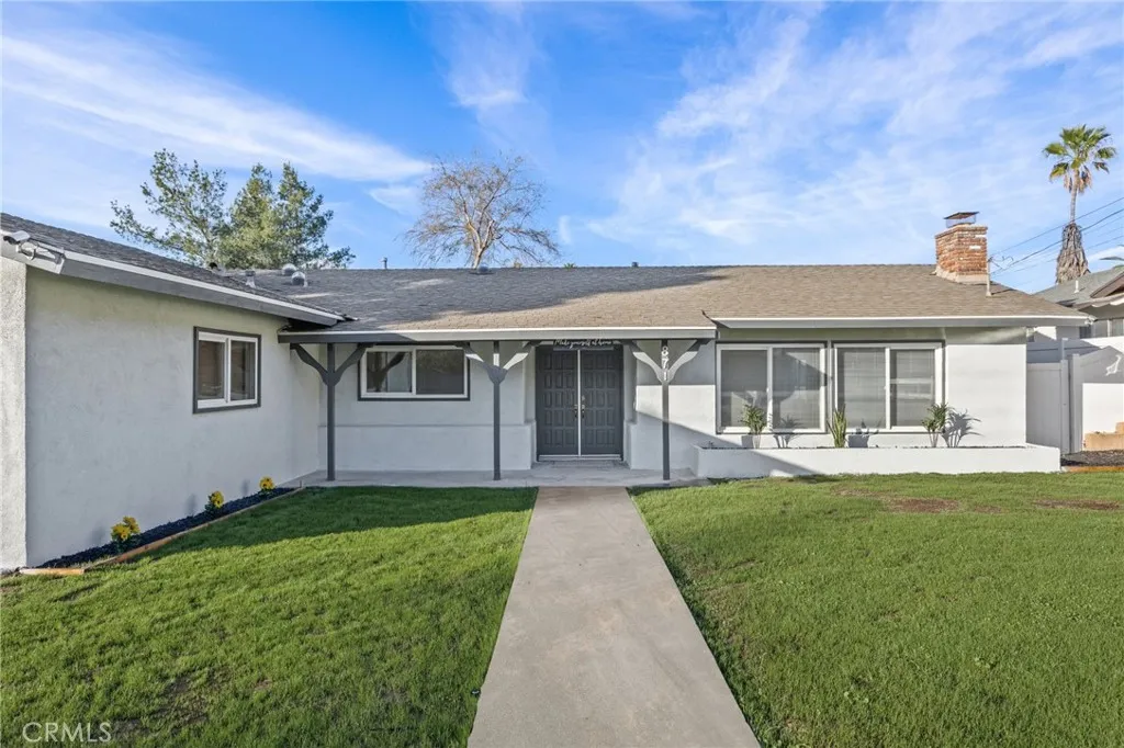 871 Hillside Lane, Norco, California 92860 home-pic-3