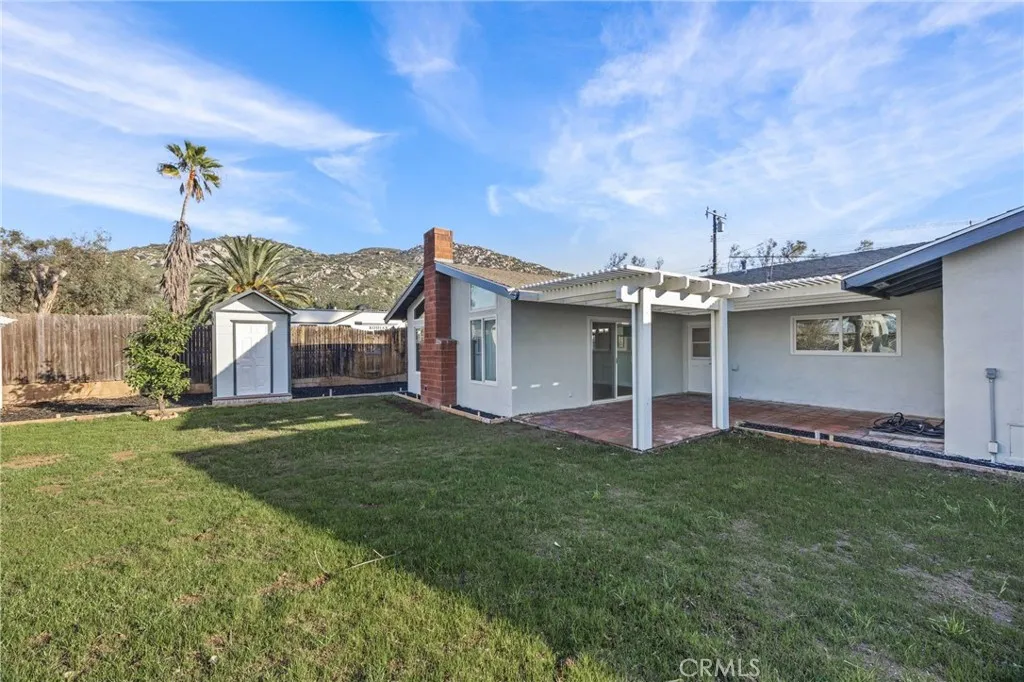 871 Hillside Lane, Norco, California 92860 home-pic-31