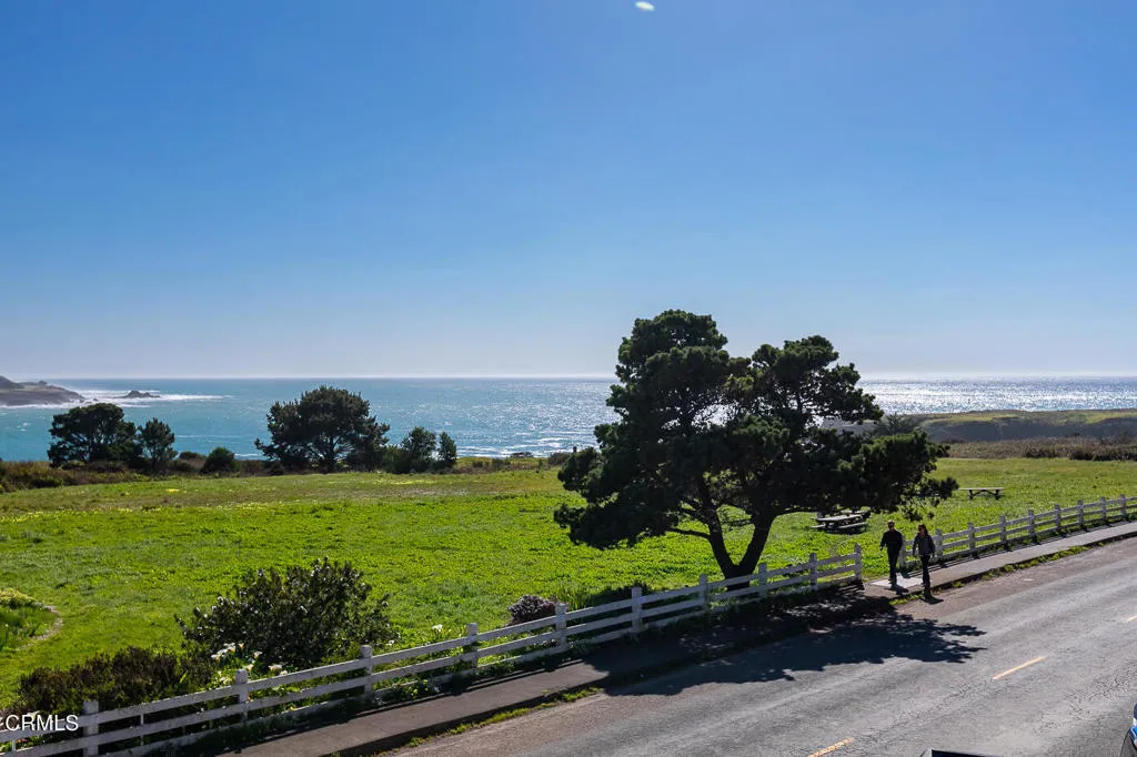 Panoramic Ocean Views