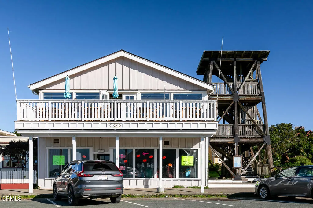 45040 Main Street
