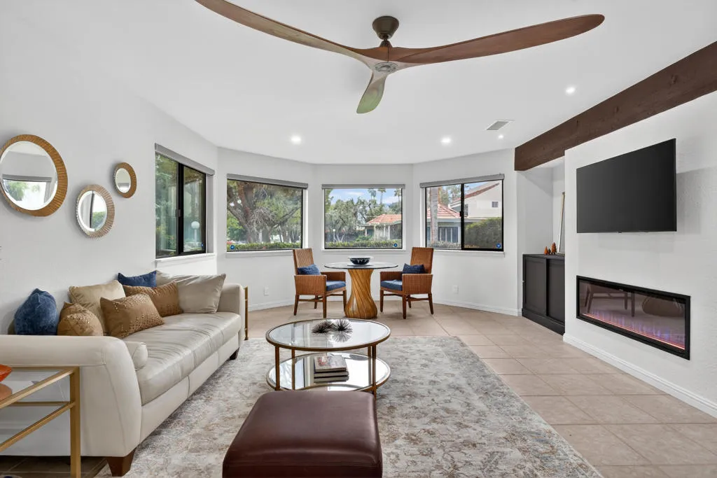 1895 N Via Miraleste 1518, Palm Springs, California 92262 home-pic-1