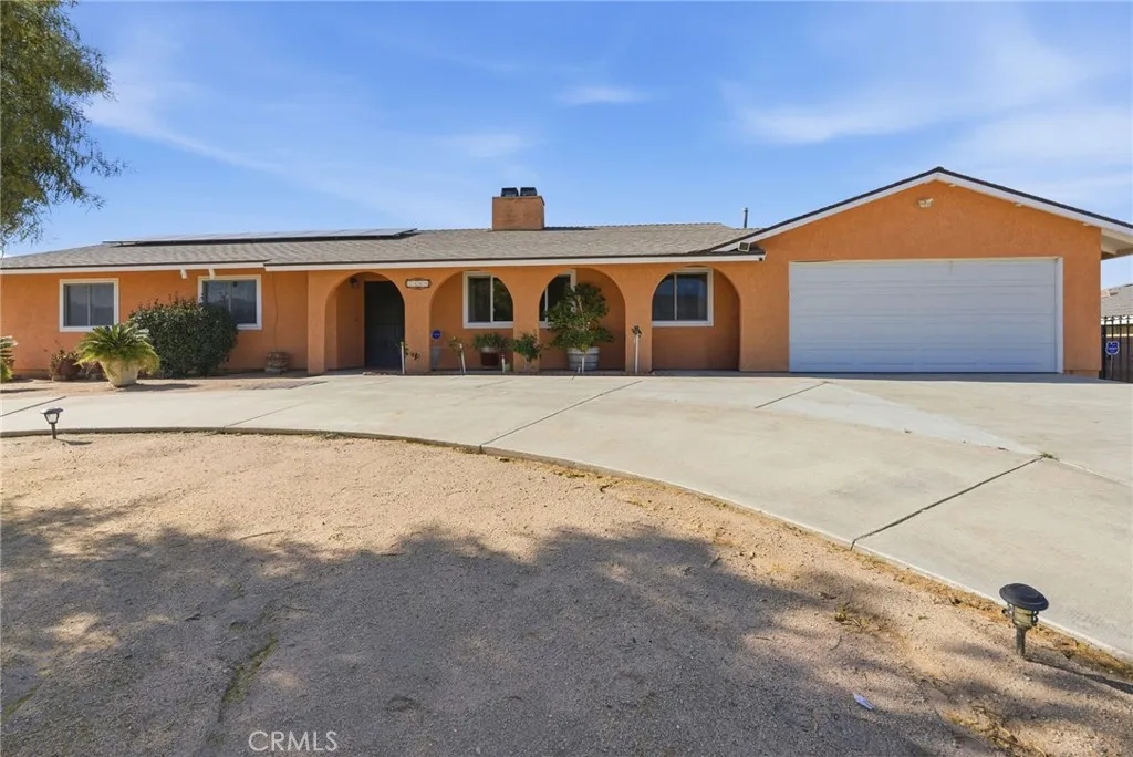 7868 Arrowhead Lake Road, Hesperia, California 92345 home-pic-5