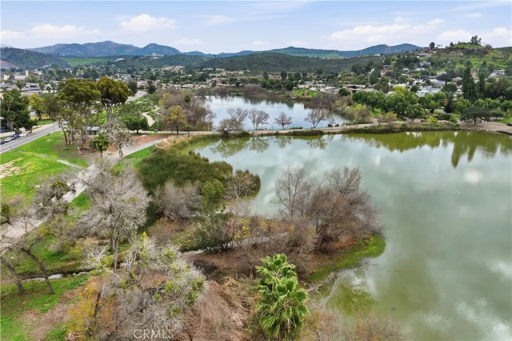 12650 Lakeshore, Lakeside, California 92040 home-pic-37