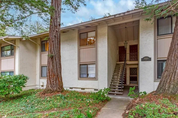 20812 4th Street 6, Saratoga, California 95070