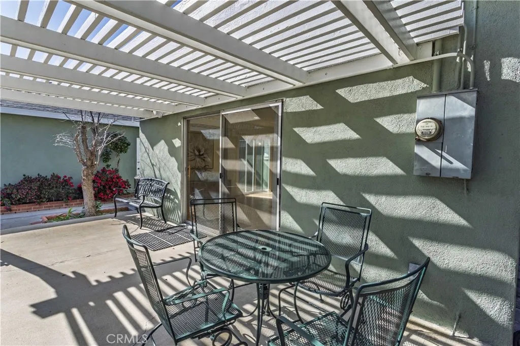 11144 Haskell, Granada Hills, California 91344 home-pic-28