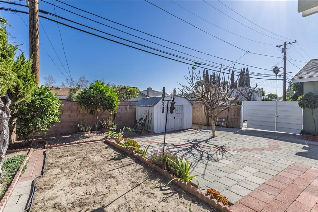 11144 Haskell, Granada Hills, California 91344 home-pic-33
