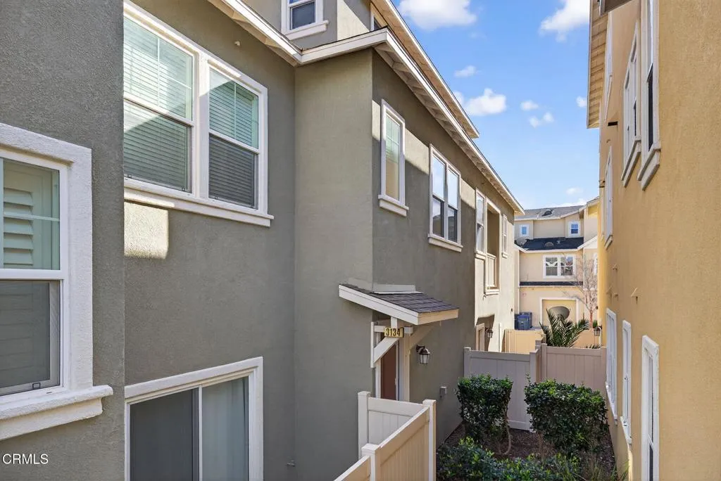 3134 Lisbon Lane, Oxnard, California 93036 home-pic-1