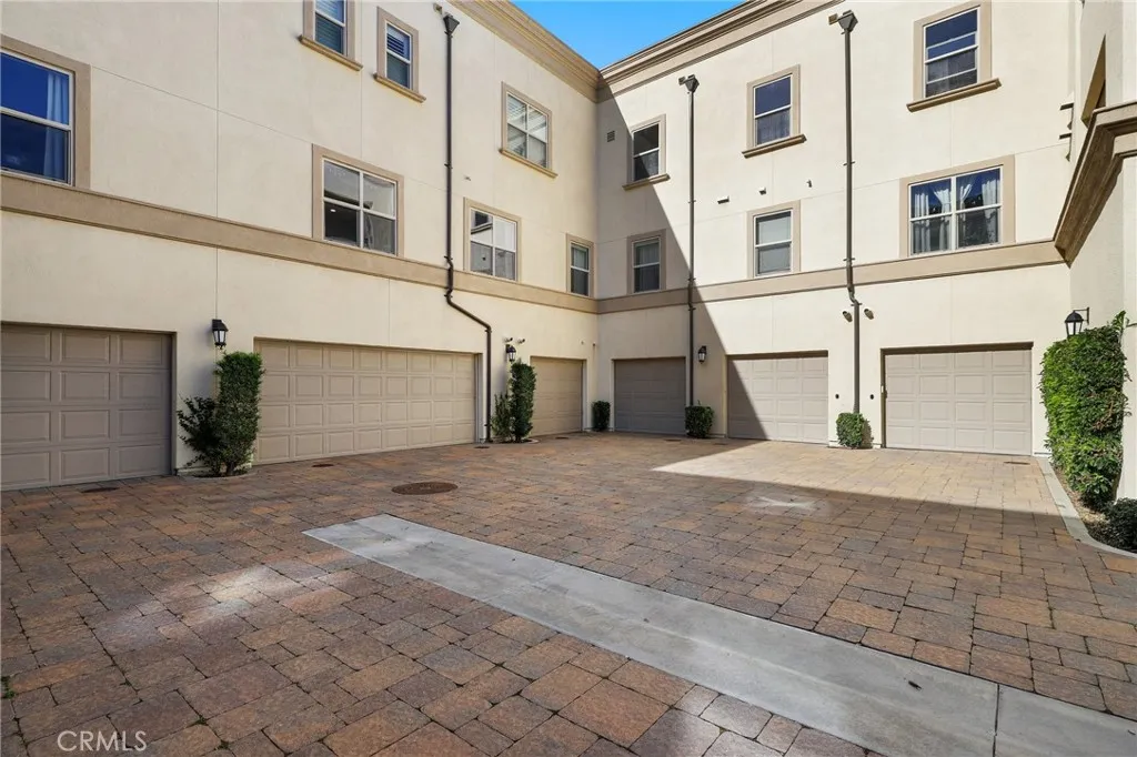 520 S Anaheim Boulevard 1, Anaheim, California 92805 home-pic-19