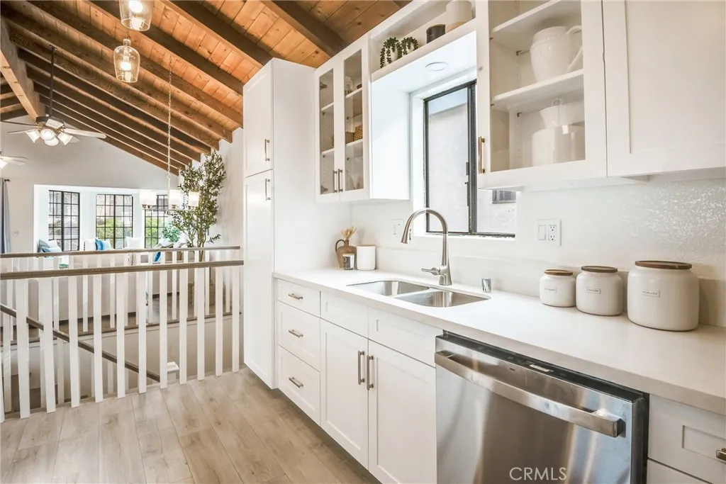 1731 Ford, Redondo Beach, California 90278 home-pic-24