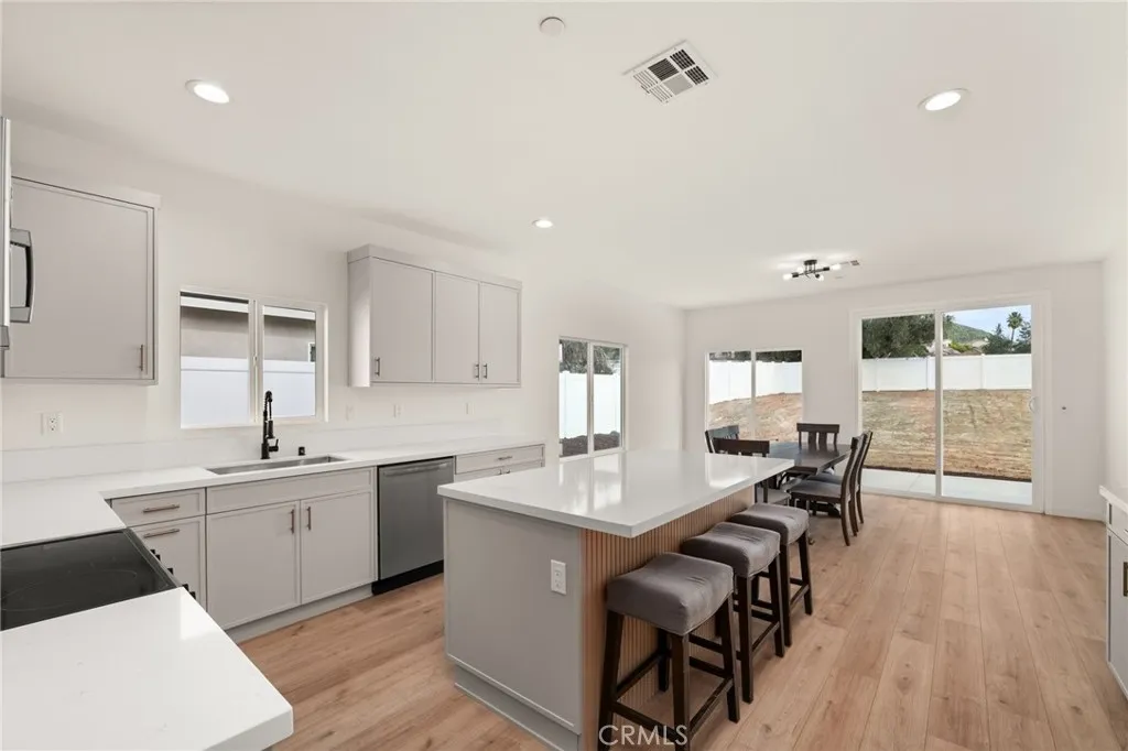 29232 Piping Rock, Menifee, California 92586 home-pic-7