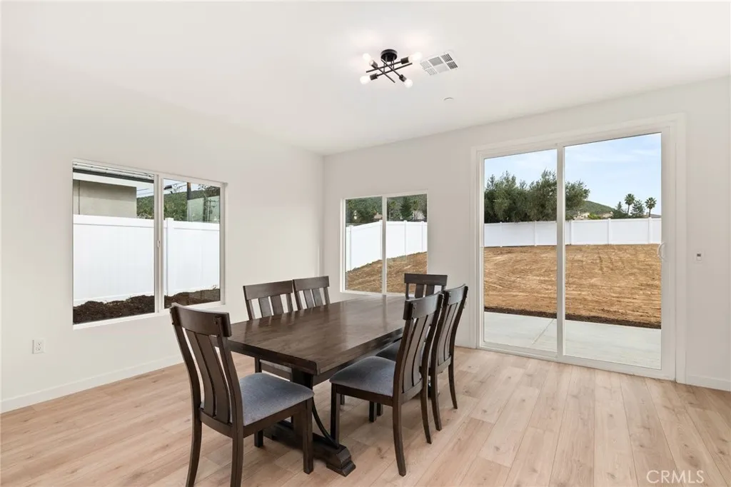 29232 Piping Rock, Menifee, California 92586 home-pic-11